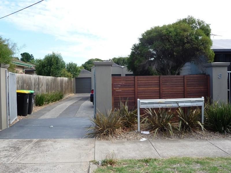 2/3 Donald Grove, Chelsea VIC 3196