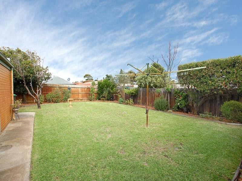 72 Berry Avenue, Edithvale VIC 3196