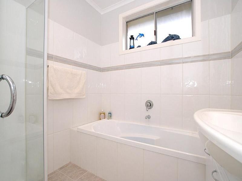 72 Berry Avenue, Edithvale VIC 3196