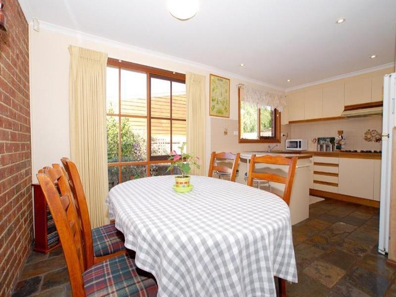 2/30 Denbigh Road, Seaford VIC 3198