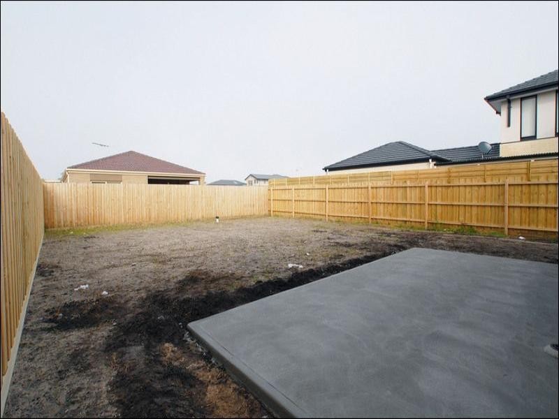33 Coast Banksia Drive, Bonbeach VIC 3196