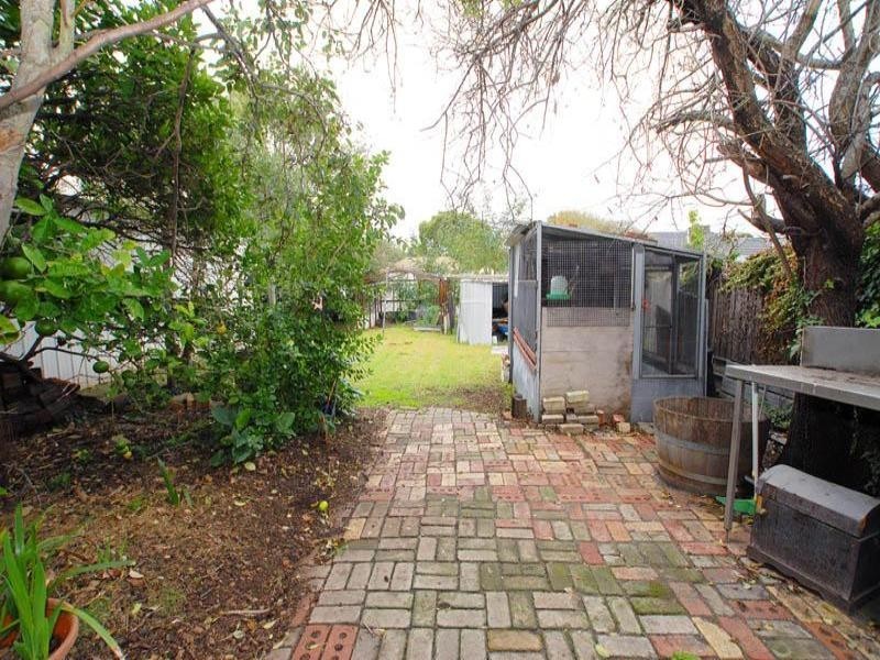 62 Thames Promenade, Chelsea VIC 3196