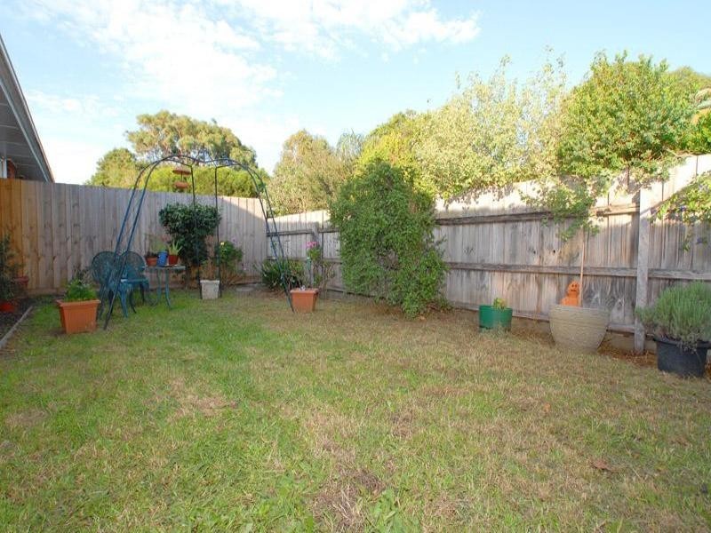 2/1A Genoa Avenue, Bonbeach VIC 3196