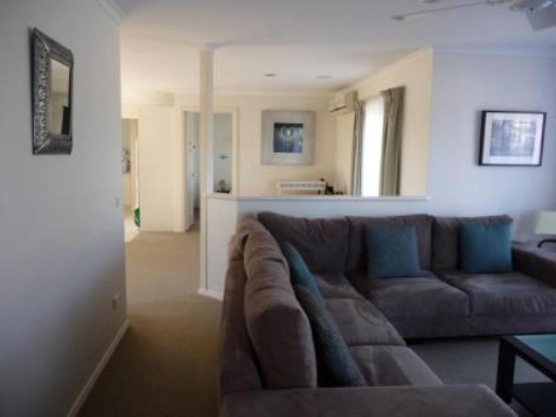 20 Parkland Drive, Chelsea VIC 3196