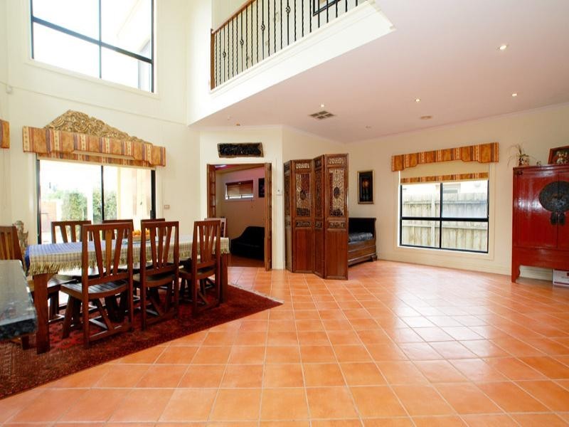 18 Harbour Drive, Patterson Lakes VIC 3197