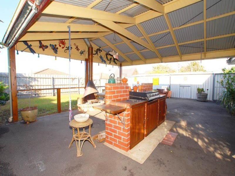 348 Station Street, Chelsea VIC 3196