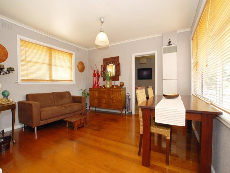 16 Attunga Crescent, Seaford VIC 3198