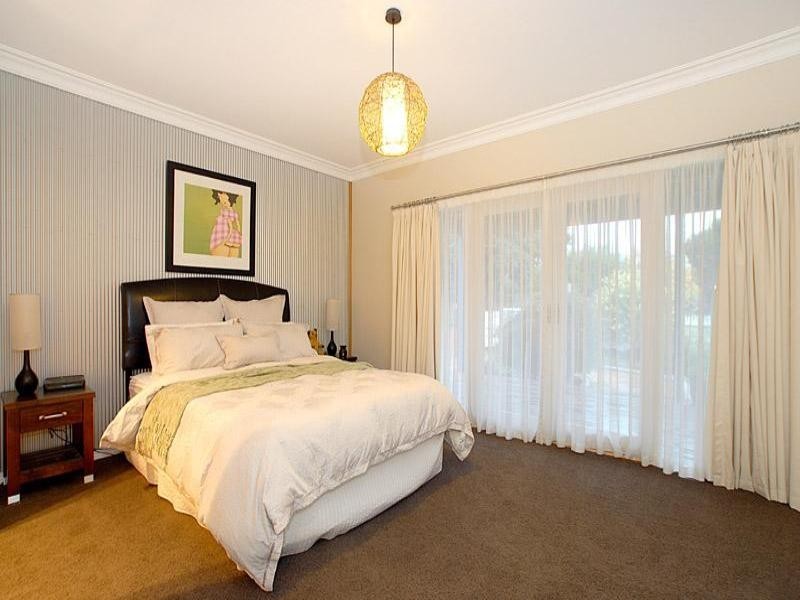 24 Breeze Street, Bonbeach VIC 3196