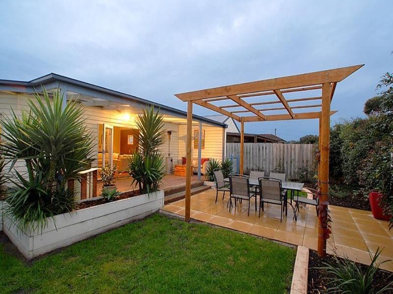 24 Breeze Street, Bonbeach VIC 3196
