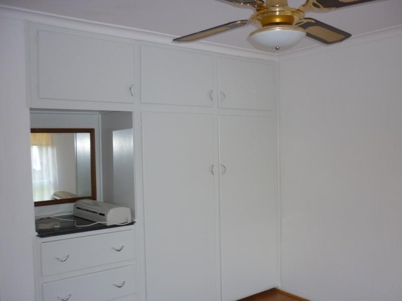 90 Railway Parade, Seaford VIC 3198