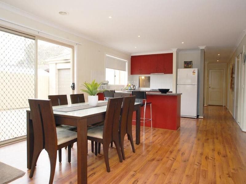 8 Boston Avenue, Seaford VIC 3198
