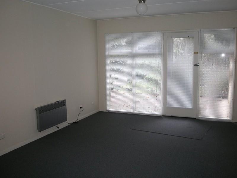 2/86 Rosslyn Avenue, Seaford VIC 3198