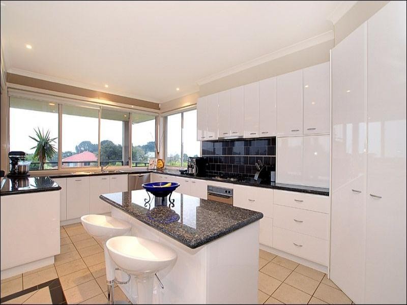 11 Alicudi Avenue, Frankston South VIC 3199