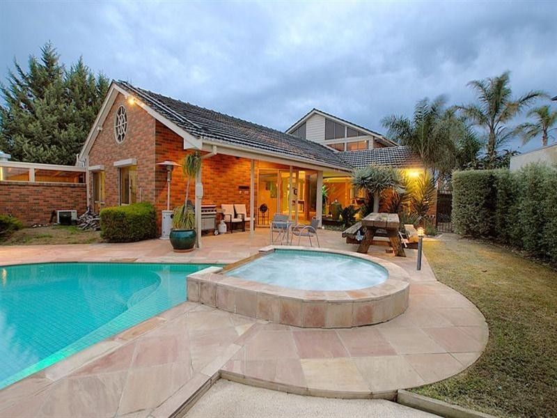 163 Palm Beach Drive, Patterson Lakes VIC 3197