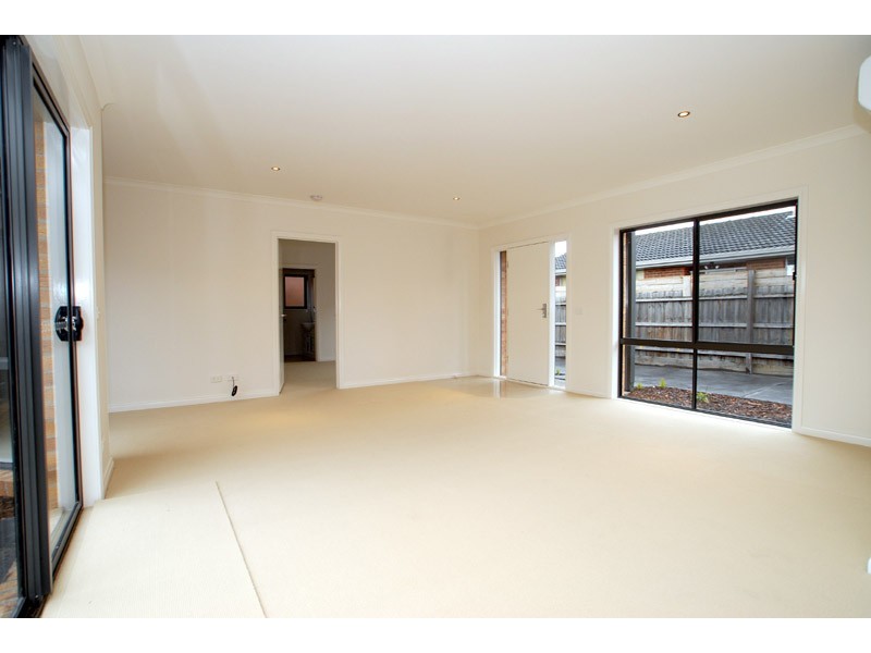 2/15 Canberra Street, Patterson Lakes VIC 3197