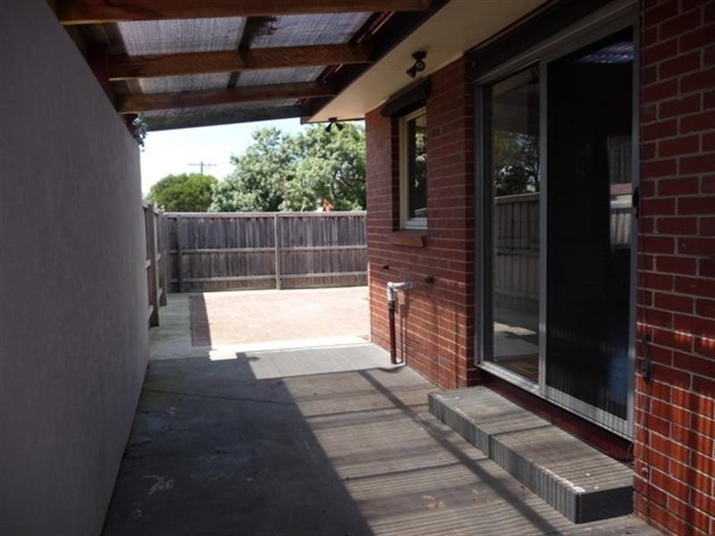 15 Silver Avenue, Frankston North VIC 3200