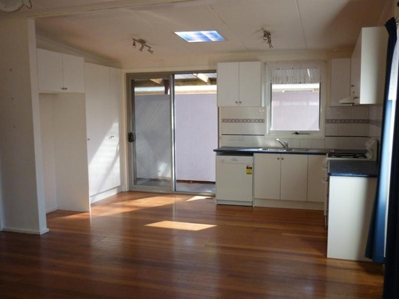 15 Silver Avenue, Frankston North VIC 3200