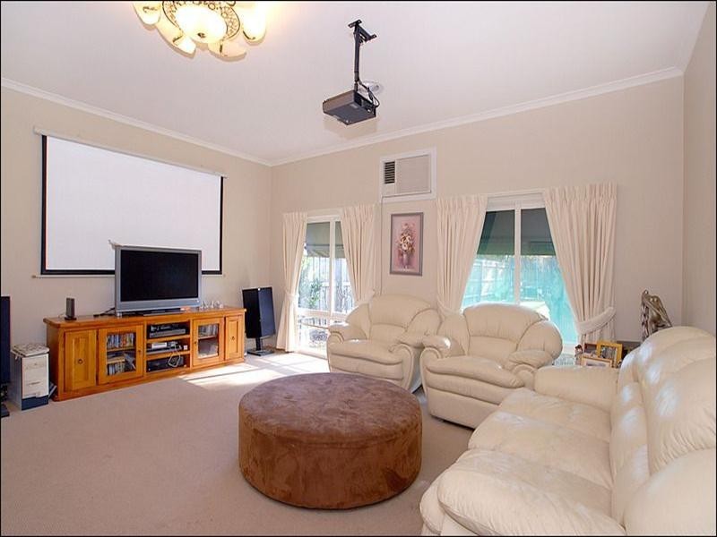 57 Glenola Road, Chelsea VIC 3196