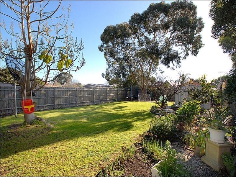 57 Glenola Road, Chelsea VIC 3196