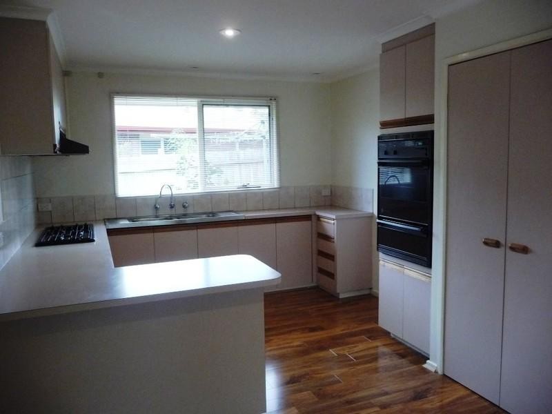 30 Melaleuca Crescent, Langwarrin VIC 3910