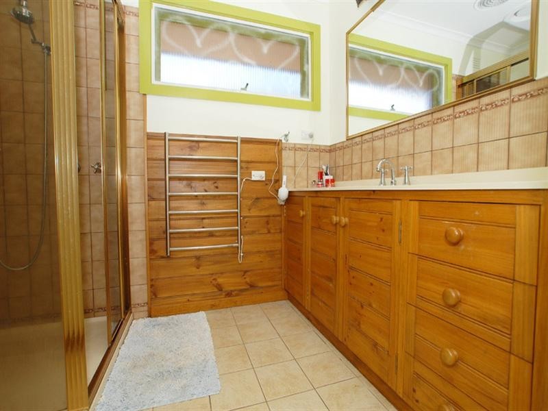 15 Elisdon Drive, Seaford VIC 3198