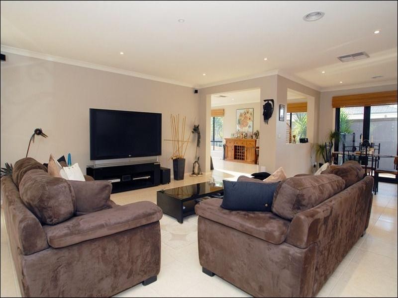 3 Serpentine Court, Waterways VIC 3195