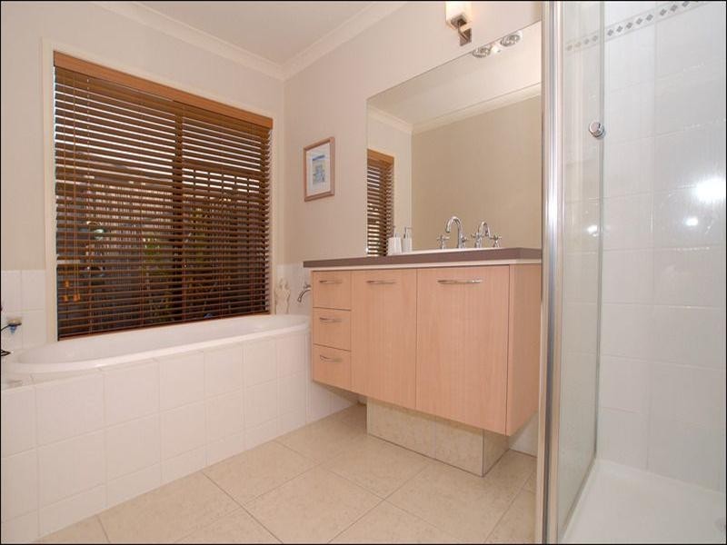 3 Serpentine Court, Waterways VIC 3195