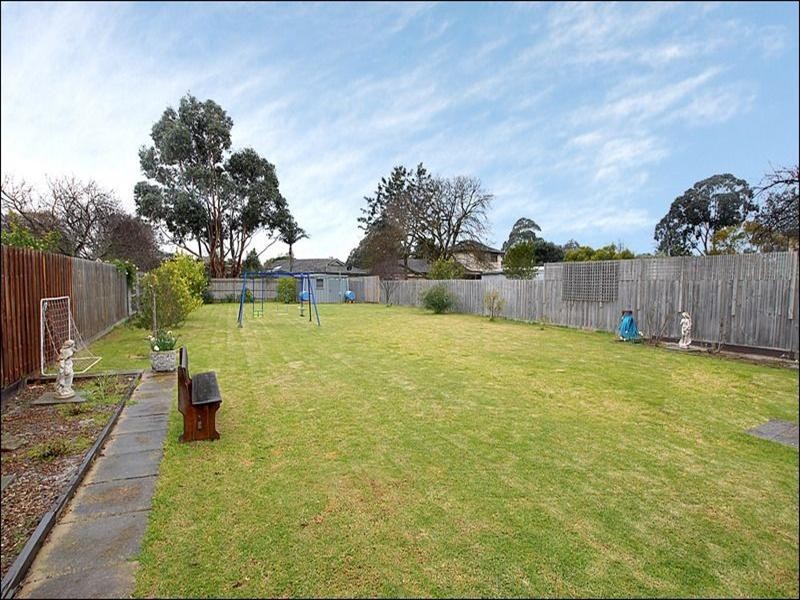 83 East Road, Seaford VIC 3198