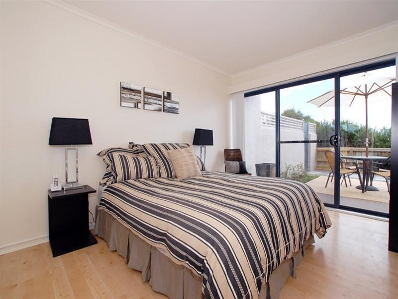 3/10 Bank Road, Edithvale VIC 3196