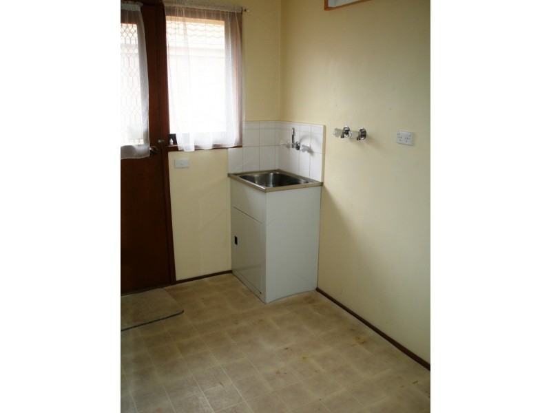 1/2 Linton Close, Chelsea Heights VIC 3196