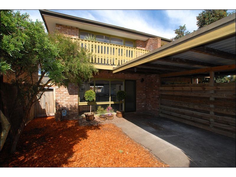 2/295 Nepean Highway, Seaford VIC 3198