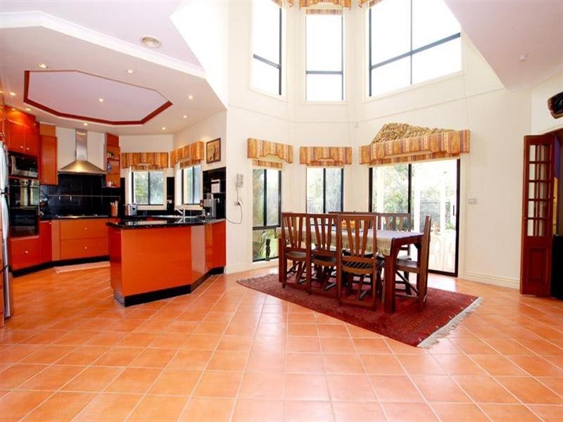 18 Harbour Drive, Patterson Lakes VIC 3197