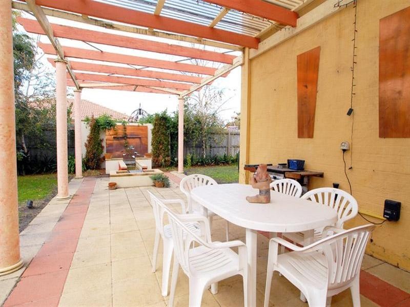 18 Harbour Drive, Patterson Lakes VIC 3197