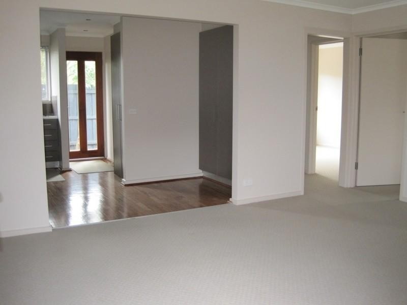 5/4 Buna Avenue, Seaford VIC 3198