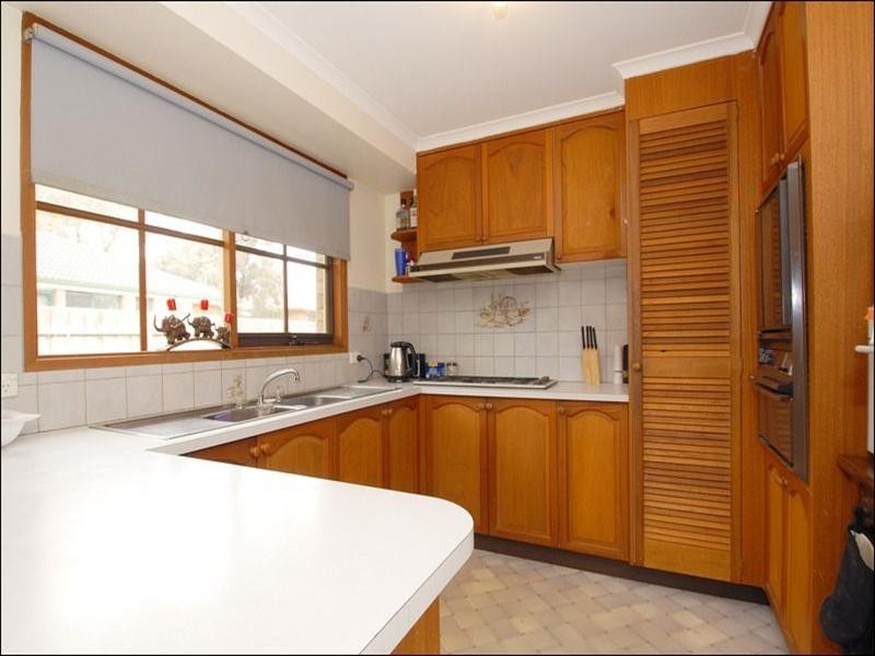 12 Van Haaster Grove, Skye VIC 3977