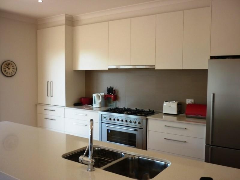 102 Elsie Grove, Chelsea VIC 3196