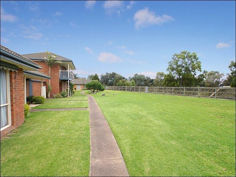 15 Parkside Boulevard, Carrum VIC 3197