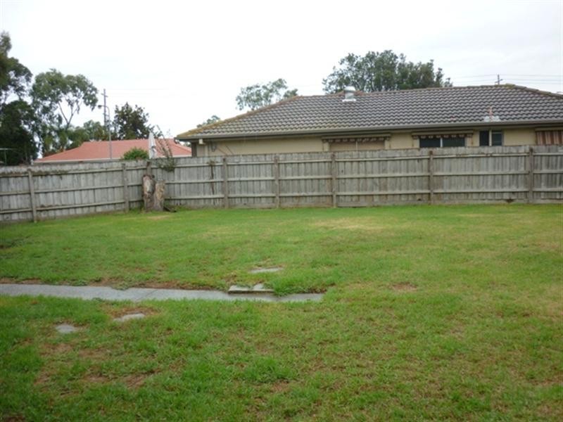 2 Yass Court, Patterson Lakes VIC 3197