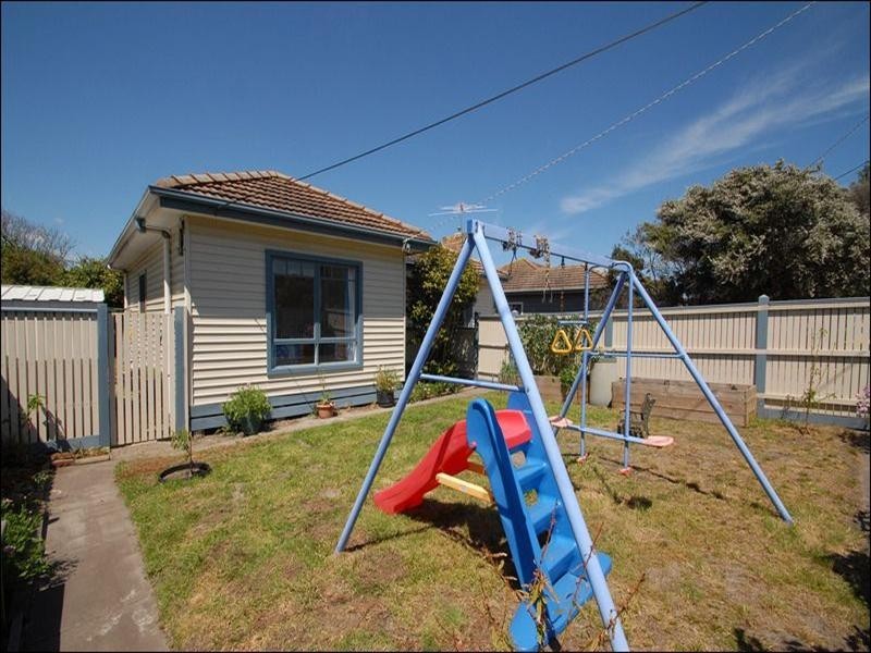 1/34 Breeze Street, Bonbeach VIC 3196