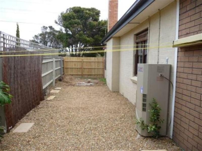 1/28 Glenola Road, Chelsea VIC 3196