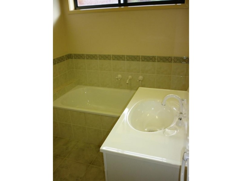 4/11 Swanpool Avenue, Chelsea VIC 3196