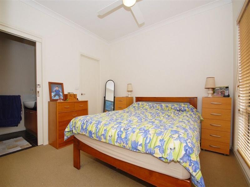 3/30 Woodbine Grove, Chelsea VIC 3196