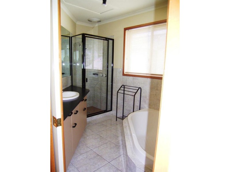 12 Manhattan Court, Patterson Lakes VIC 3197