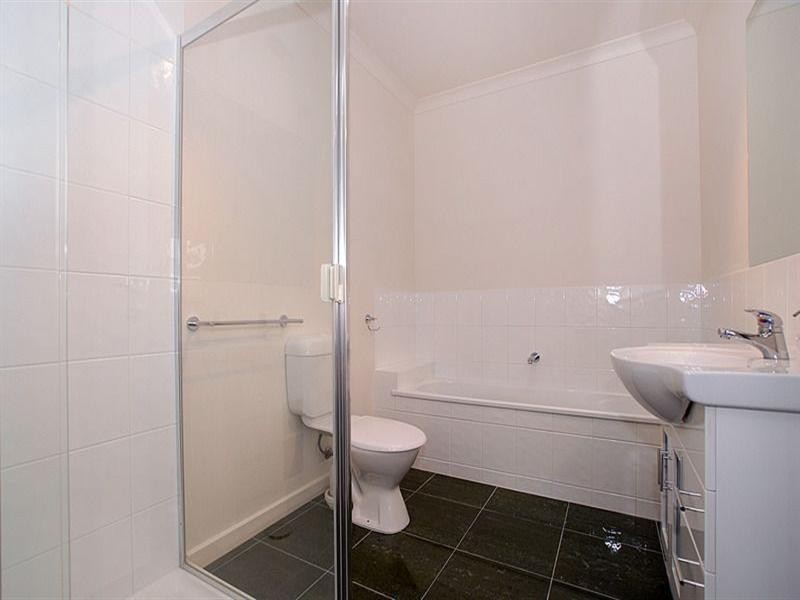 4/3 Albert Street, Mordialloc VIC 3195