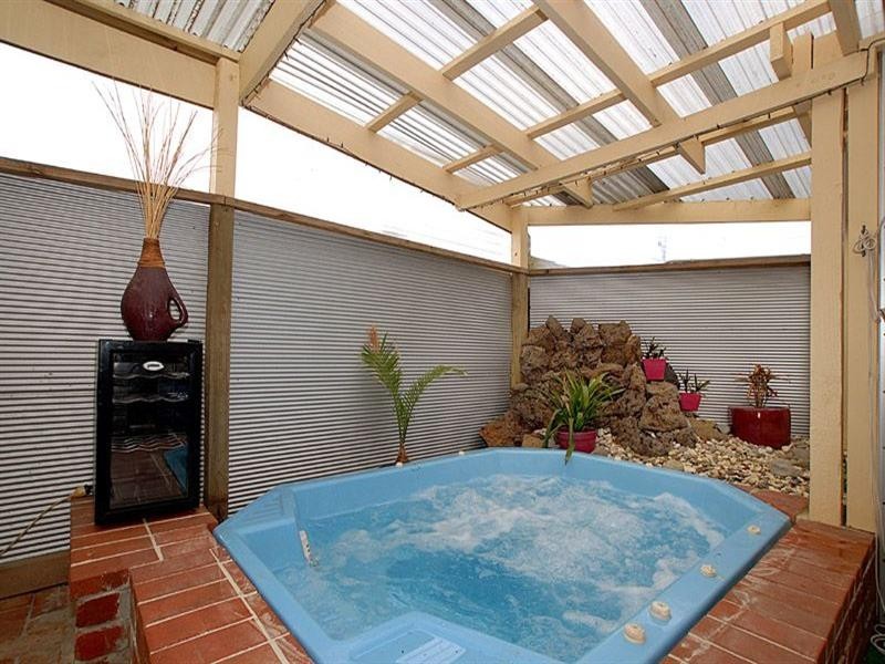 49 Hughes Avenue, Edithvale VIC 3196