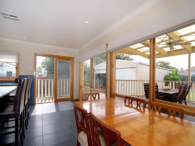 4 Warren Street, Bonbeach VIC 3196