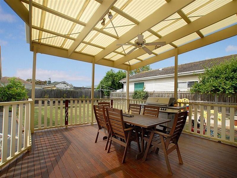 4 Warren Street, Bonbeach VIC 3196