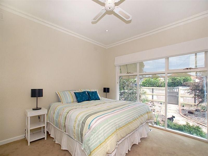 4 Warren Street, Bonbeach VIC 3196