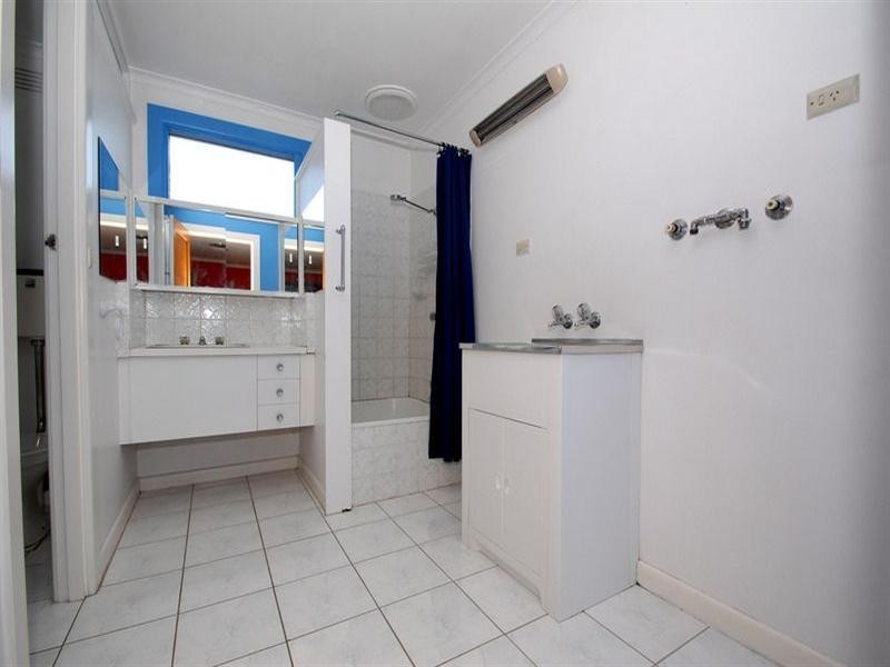 2/8 Bank Road, Edithvale VIC 3196