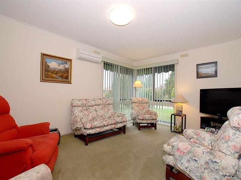 10 Dobell Drive, Chelsea VIC 3196